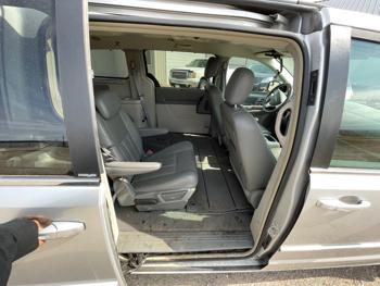 2008 chrysler town-&-country touring with 237369 miles for sale near elk-river, minnesota 43aaaffb36444436a448c44a6b0deabd.jpeg