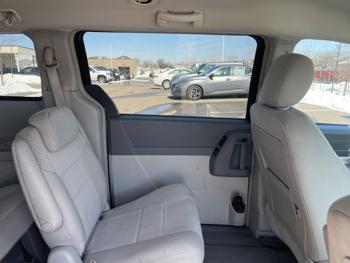 2008 chrysler town-&-country touring with 153950 miles for sale near lake-elmo, minnesota 43c1ba51d8214d9cb5cbac3953a28175.jpeg