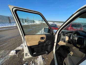 2006 land-rover lr3 v6 with 175918 miles for sale near elk-river, minnesota 4471582a76334570b37b5ec27e944218.jpeg