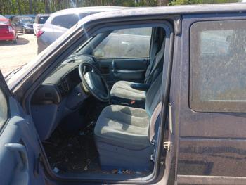 1995 plymouth voyager base with 163821 miles for sale near elk-river, minnesota 45264a80ab164264b0073e5fd51e7177.jpg