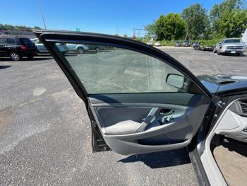 2011 toyota camry base-6-spd-at with 264570 miles for sale near shakopee, minnesota 45584c65ba1746ba83dc3810f0557e16.jpeg
