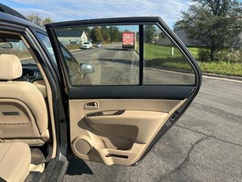 2009 kia rondo base with 168221 miles for sale near elk-river, minnesota 45761e9a36d3486988e38d243d2a2e0c.jpg