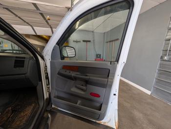 2006 dodge ram-1500 laramie-quad-cab-4wd with 183133 miles for sale near elk-river, minnesota 46b6f08f36e54c69be823c33c0ab1a6d.jpg