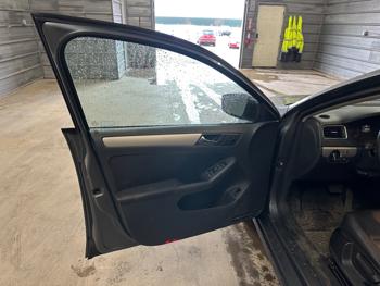 2011 volkswagen jetta tdi with 94571 miles for sale near elk-river, minnesota 47325f3c9c7f474aa386078426792d53.jpeg