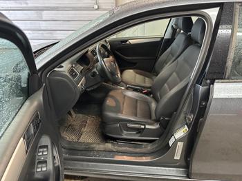 2011 volkswagen jetta tdi with 94571 miles for sale near elk-river, minnesota 476c7d8fef0a4d2d81b1d73193bd6fdf.jpeg