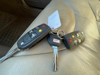 2004 volvo v70 2.5t with 189817 miles for sale near elk-river, minnesota 477079c057f140a4be2b76005a46eab9.jpeg