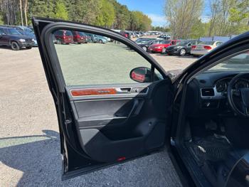 2013 volkswagen touareg vr6-lux with 164287 miles for sale near elk-river, minnesota 47742d368d8f41b083fd12d225fc3b14.jpeg