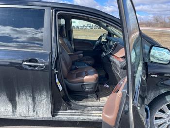 2017 toyota sienna xle-7-passenger-awd with 111218 miles for sale near rochester, minnesota 490852aa3f4542b08f90c770cdb78415.jpeg