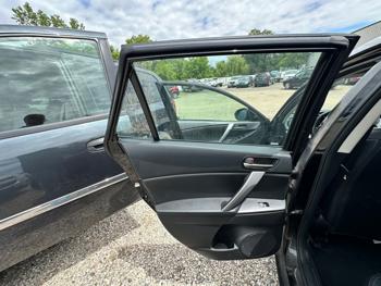 2013 mazda mazda3 i-grand-touring-mt-5-door with 130950 miles for sale near elk-river, minnesota 4a230cbf9e0041a1b08a51cc931ed150.jpeg