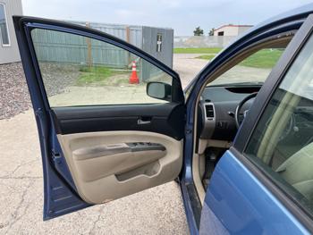 2005 toyota prius 4-door-liftback with 172513 miles for sale near elk-river, minnesota 4af80f3645754eb3b56c8e728a81a732.jpeg