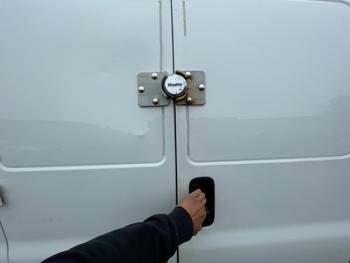 2016 chevrolet express 2500-cargo with 196702 miles for sale near new-hope, minnesota 4b490dede2f5443c89797022905a721d.jpeg