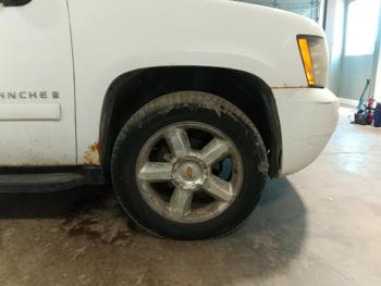 2007 chevrolet avalanche ls-4wd with 228982 miles for sale near elk-river, minnesota 4cac993d7798451c95772b459f520dc4.jpg