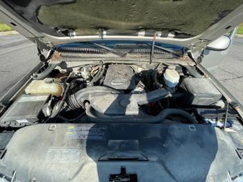2004 chevrolet suburban 1500-4wd with 85701 miles for sale near elk-river, minnesota 4d33e277e31b48af8543c73b523313c3.jpeg