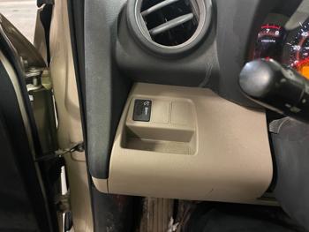 2006 toyota rav4 base-i4-4wd with 175445 miles for sale near elk-river, minnesota 4d825bb6f6654654959077678e27023d.jpeg