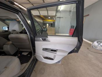 2011 subaru forester 2.5x-touring with 138405 miles for sale near elk-river, minnesota 4e17ae0ac72649a18c5d3a2ee6ee2e77.jpg