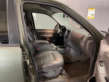 2003 ford explorer xlt with 169676 miles for sale near elk-river, minnesota 4f38f2a4a1524b9fa0b17016c4c3f8b4.jpg