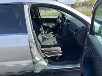 2013 chevrolet traverse 1lt-awd with 155173 miles for sale near elk-river, minnesota 4f8cea28e7b1477ea25adea2ff60eef0.jpeg