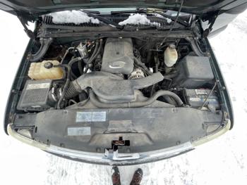 2004 chevrolet suburban 1500-4wd with 177654 miles for sale near fridley, minnesota 4fc502f40d0c404fbfcfb8fce62877eb.jpeg