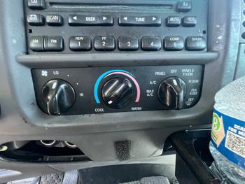 2002 ford f-150 xlt-supercrew-short-bed-4wd with 282822 miles for sale near savage, minnesota 4feac4641e5945f8b6be60c02048aa61.jpeg