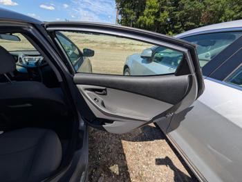 2015 hyundai elantra with 89936 miles for sale near elk-river, minnesota 50150b37e4a44e5ab5fa5b101da023c9.jpg