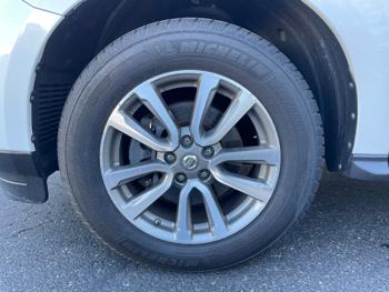 2013 nissan pathfinder le-4wd with 184373 miles for sale near white-bear-lake, minnesota 5037476f33b24e2595dffc2b9fc65dce.jpeg