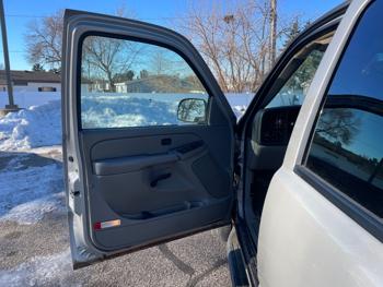 2006 gmc yukon-xl sl-1500-4wd with 260584 miles for sale near fridley, minnesota 5053ce4782444f05a857f60e52eb81ad.jpeg