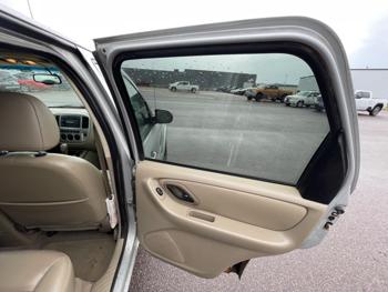 2006 ford escape limited-4wd with 213037 miles for sale near redwood-falls, minnesota 50af127d8e3e4b2881665154acd07a79.jpeg