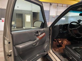 2001 oldsmobile bravada with 89748 miles for sale near elk-river, minnesota 512ce7bcc1bf4b9a95a04be3429ab015.jpg