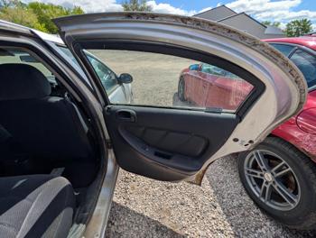 2001 dodge stratus sedan-se with 193693 miles for sale near elk-river, minnesota 517fc69ac09347afa922d1a8e992b183.jpg