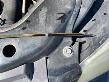 2008 chrysler town-&-country touring with 153950 miles for sale near lake-elmo, minnesota 51801e87e77a484aa9bd342e494aae17.jpeg