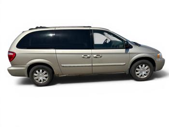 2005 chrysler town-&-country touring with 175445 miles for sale near elk-river, minnesota 51e2135e1bf648d8ab5226aaf71f2a9e.jpg