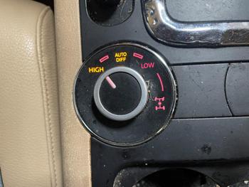 2006 volkswagen touareg with 203118 miles for sale near elk-river, minnesota 52124a5705d44a0fad28f6186395e1a4.jpg