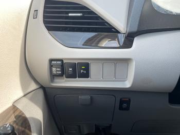 2018 toyota sienna limited-premium-7-passenger with 131954 miles for sale near jordan, minnesota 528237b3bde84414b4f7b1ff0007175b.jpeg