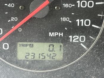 2004 subaru legacy outback--cw with 231542 miles for sale near elk-river, minnesota 529093ce36e548d880c35e15b4520f0b.jpg