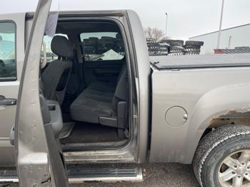 2007 gmc sierra-classic-1500 sle-2 with 165845 miles for sale near redwood-falls, minnesota 52ba930bb446465b854a04ca1251de6a.jpeg