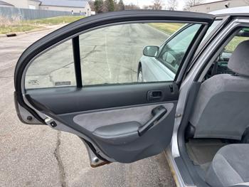 2001 honda civic ex-sedan with 179579 miles for sale near elk-river, minnesota 545652fae921474085aa31476bad1031.jpeg