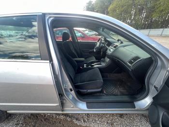 2006 honda accord ex-l-sedan-at with 300720 miles for sale near elk-river, minnesota 55a1e65be57640d38fa6b6a4f1652765.jpeg