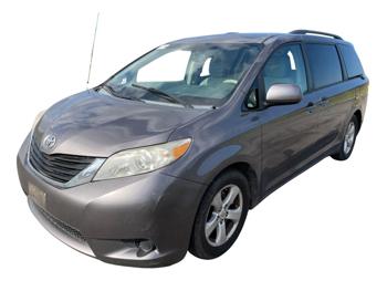 2011 toyota sienna le-8-pass-v6 with 190349 miles for sale near elk-river, minnesota 562c6b88f65941478b1fb2353c942de1.jpg