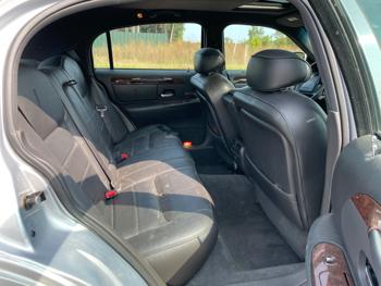 2002 lincoln town-car signature with 144823 miles for sale near elk-river, minnesota 56a18e4f9e604046bb3ed028c05f0d57.jpeg