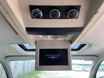 2008 chrysler town-&-country touring with 204610 miles for sale near elk-river, minnesota 56ec743bdccc44ec97a952331c151f9b.jpeg