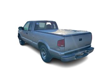 2001 chevrolet s10-pickup ext.-cab-2wd with 146806 miles for sale near elk-river, minnesota 57cdca4eec064283bcb4ba6918d80f22.jpg
