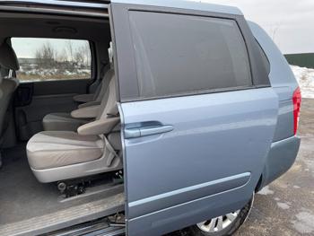 2012 kia sedona with 200624 miles for sale near elk-river, minnesota 5848f1c3190440388bf66b5f697066cf.jpg