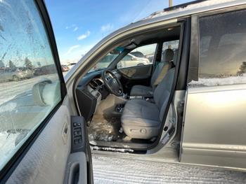 2006 toyota highlander limited-v6-2wd with 273929 miles for sale near fridley, minnesota 58a823fb34264f00896b695ea39a4256.jpeg