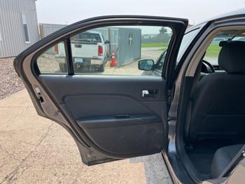 2012 ford fusion se with 181384 miles for sale near elk-river, minnesota 58a835b9d446452aac3448f9029b454b.jpeg