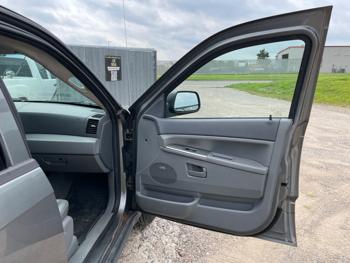 2007 jeep grand-cherokee laredo-4wd with 158571 miles for sale near elk-river, minnesota 58ab720bf39341328cbcc986cc36137a.jpeg