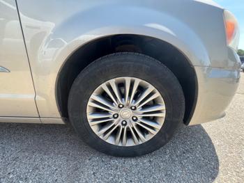 2013 chrysler town-&-country touring-l with 219628 miles for sale near savage, minnesota 59233ef830f447ddb87ea9fcbc9bec79.jpeg