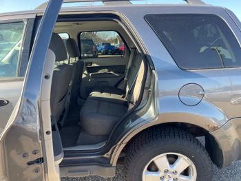 2009 ford escape xlt-4wd-v6 with 179919 miles for sale near fridley, minnesota 5a816689fc68487f9a9c2ce2de956d51.jpeg