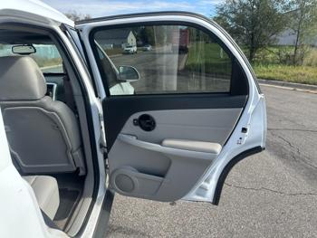 2007 chevrolet equinox lt1-awd with 170905 miles for sale near elk-river, minnesota 5aa3267fc218404eb68a07c6cc0ae27e.jpg