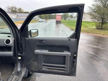 2004 honda element ex-4wd-at-w--front-side-airbags with 275162 miles for sale near elk-river, minnesota 5acf0a7fc6b5409288231cf63abe60aa.jpg