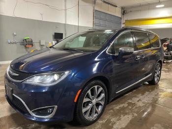 2017 chrysler pacifica limited with 117154 miles for sale near elk-river, minnesota 5b3355232df1482197c34fa080bf23f7.jpg